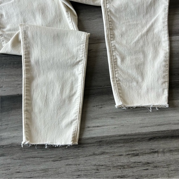 Nicole Miller SoHo High Rise Ankle Skinny Leg Raw Hem Jeans in Off White - Picture 3 of 8